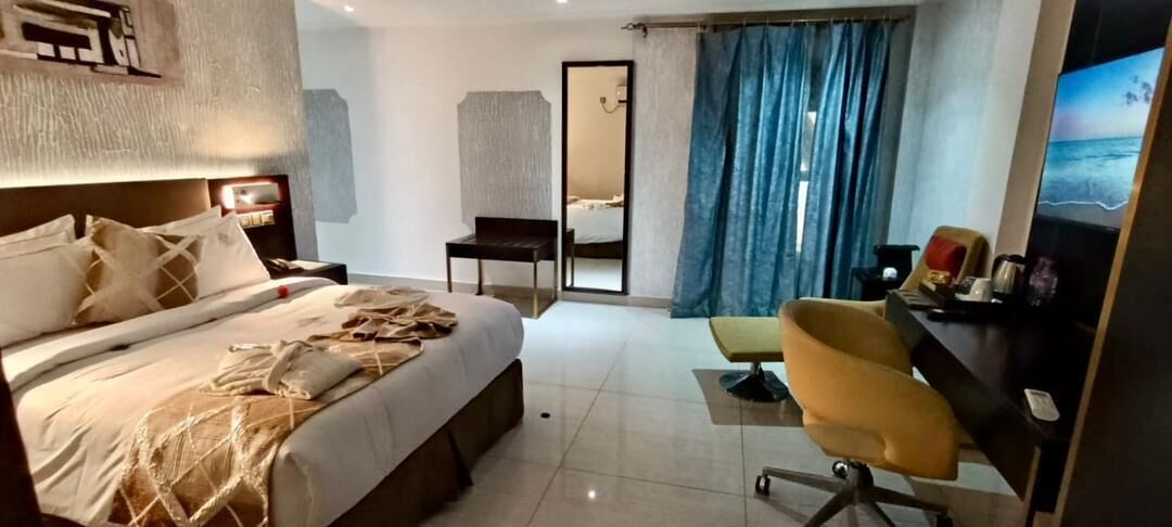 Junior-huone, oma kylpyhuone | Oleskelualue