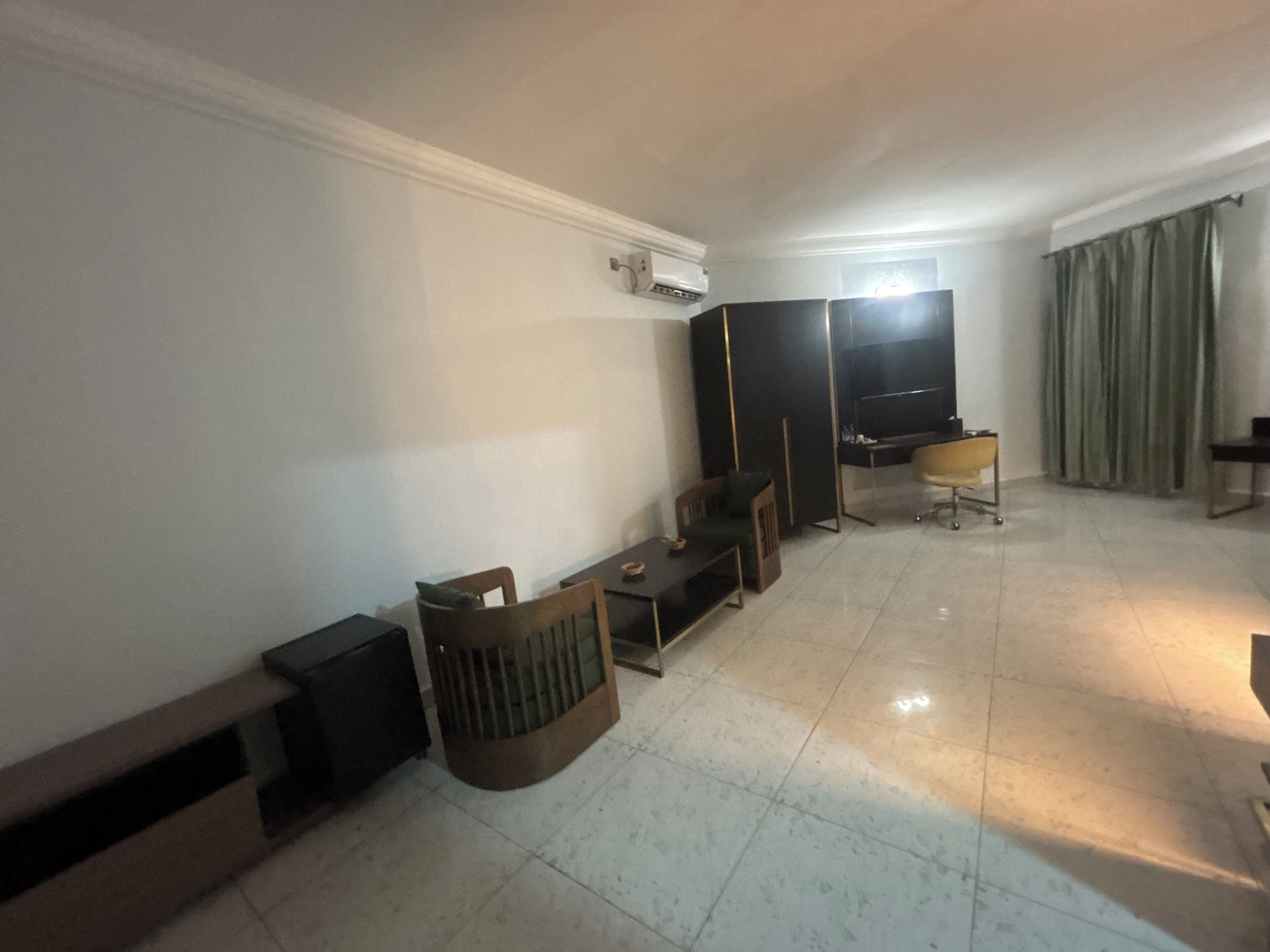 Chambre Junior, salle de bains privée | Salle de bain