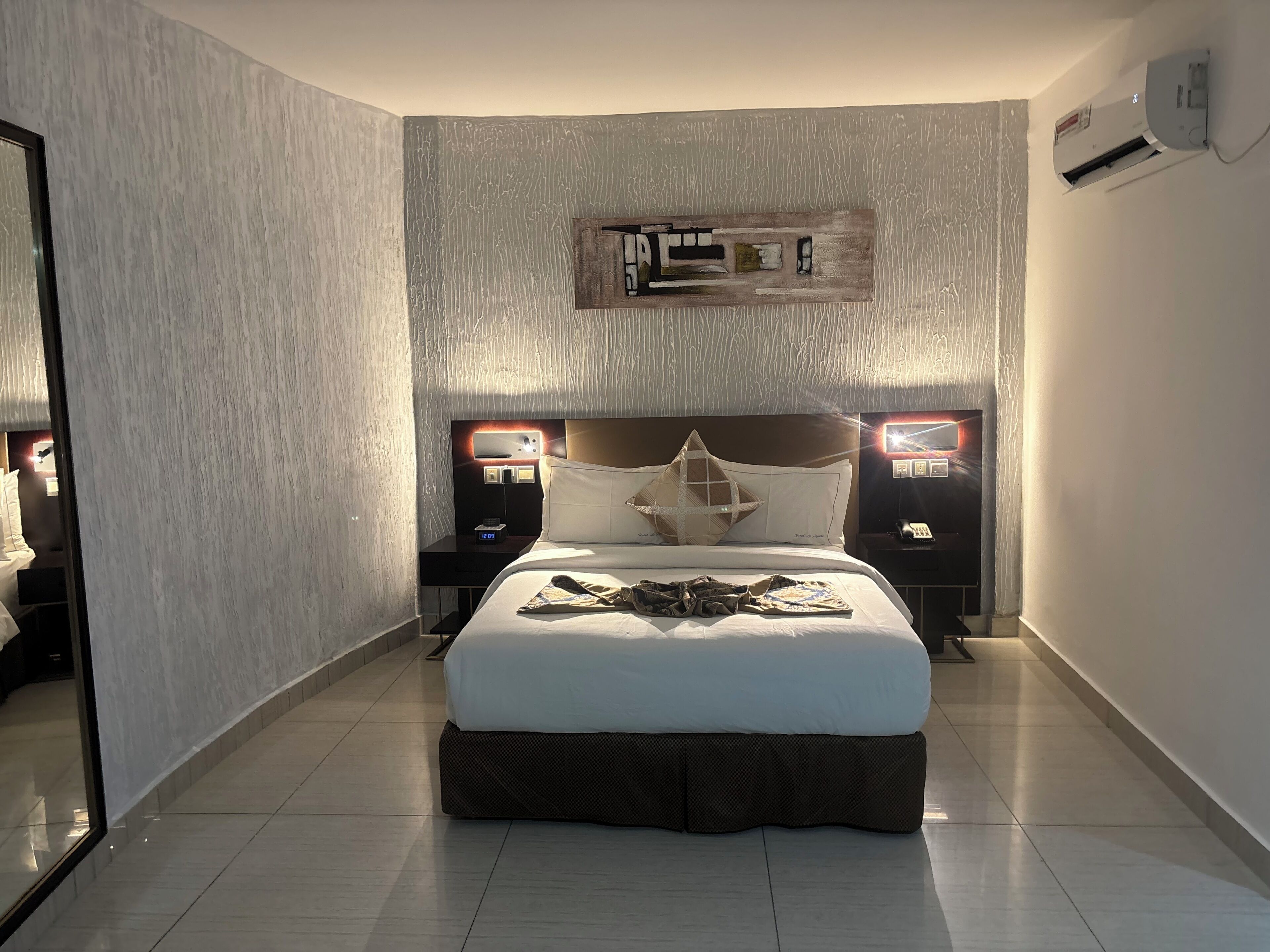 Chambre Standard, salle de bains privée | Coffres-forts dans les chambres, chambres insonorisées, Wi-Fi gratuit