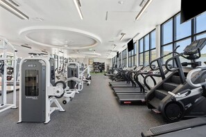 Fitness facility - Views! Amenities! Pool/Spa/Gym/Bowl/Pking! (Salt Lake City)