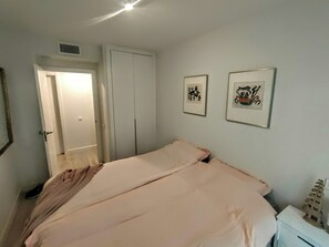 2 bedrooms, iron/ironing board, free WiFi, bed sheets - Perfect 2 Bedr Holiday Apartment in Javea (Javea)