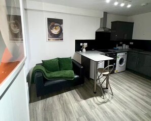 Interior - Lovely apartment in Preston perfect for your next getaway (Preston)