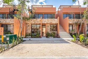 Exterior - December Special: 2BD Escape w/ Pool, Gym & WiFi (Tulum)