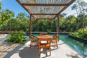 Outdoor dining - December Special: 2BD Escape w/ Pool, Gym & WiFi (Tulum)