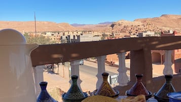 Petit déjeuner continental compris tous les jours