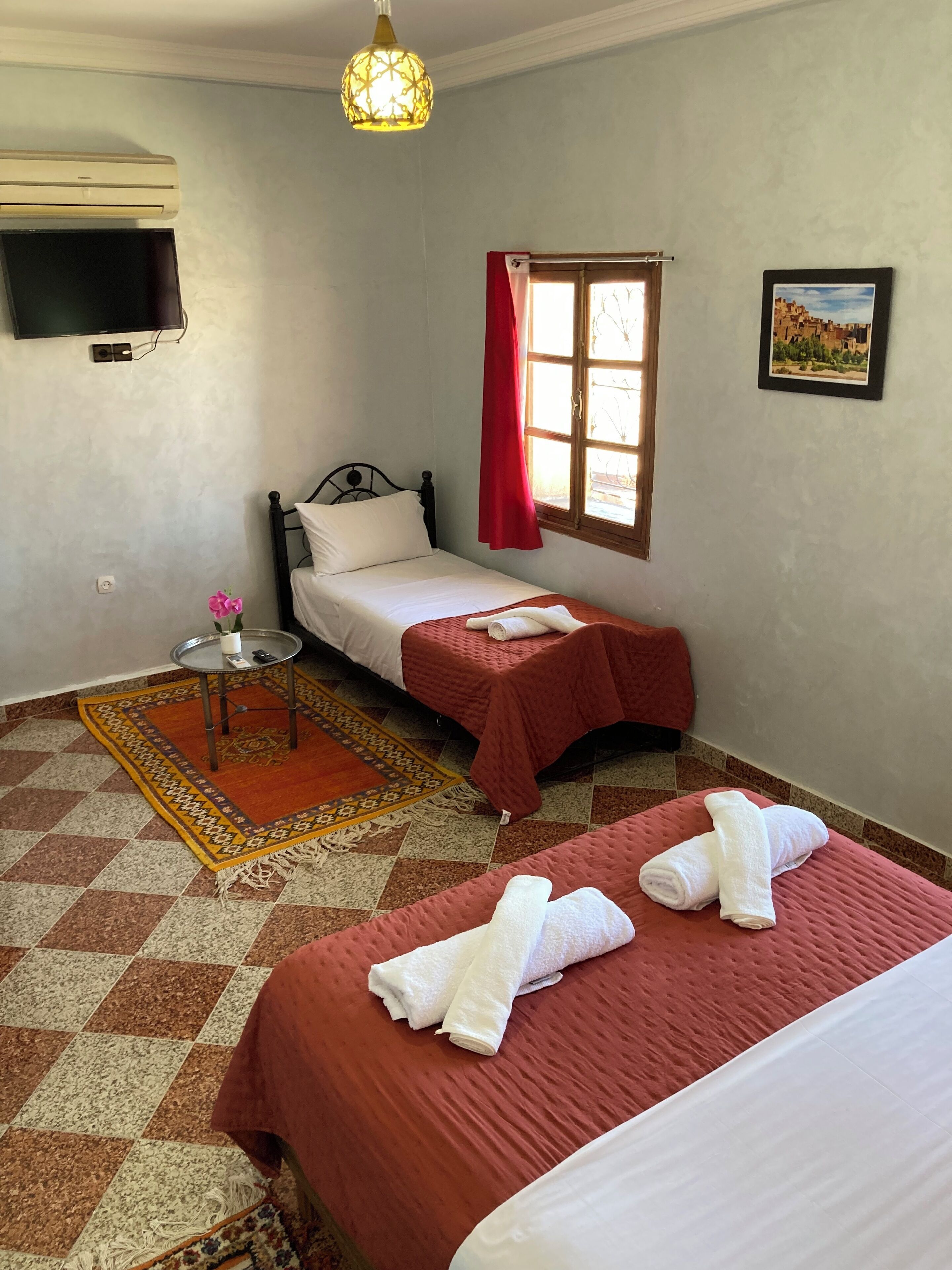 Wifi gratis y ropa de cama