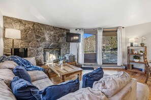 TV, fireplace, offices - 2BR Escape for 6 Overlooking Marina & Lake Dillon! (Dillon)