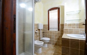 Shower - 3 bedroom awesome home in Costa Rei (Costa Rei)