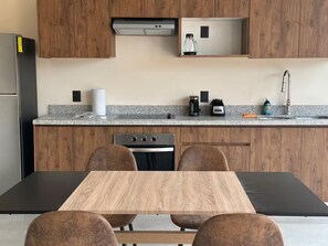 Private kitchen - Escapada Diciembre: 2 Recámaras Albercas Gym WiFi (Tulum)