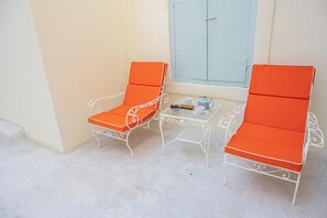 2 bedrooms, Internet - Akanthos Poros Chic Seaside Retreat Built in 1904 (Poros)