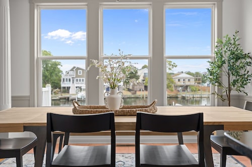 Canal-Front OBX Home w/Dock + Hot Tub/Kayaks/Paddleboards + Bring Your Boat!