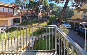 Property grounds - 2 bedroom stunning apartment in Rosolina Mare (RO) (Rosolina Mare (RO))
