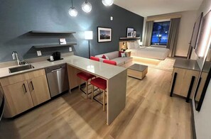 Literie de qualité supérieure, fer et planche à repasser, Wi-Fi gratuit