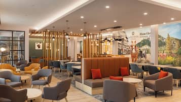 Coin salon dans le hall