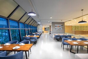 Dining - Days Inn By Wyndham Yinchuan East Jiefang Road (Yinchuan)