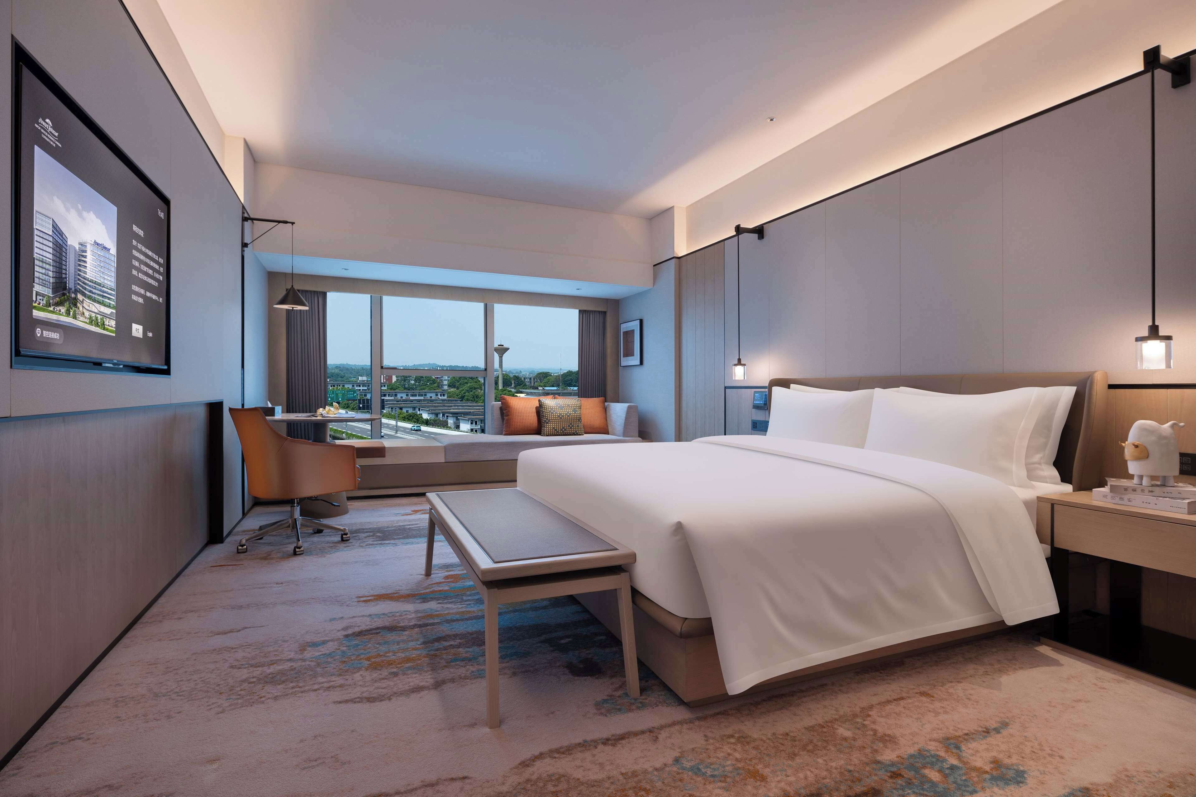 Deluxe Room, 1 King Bed, Smoking