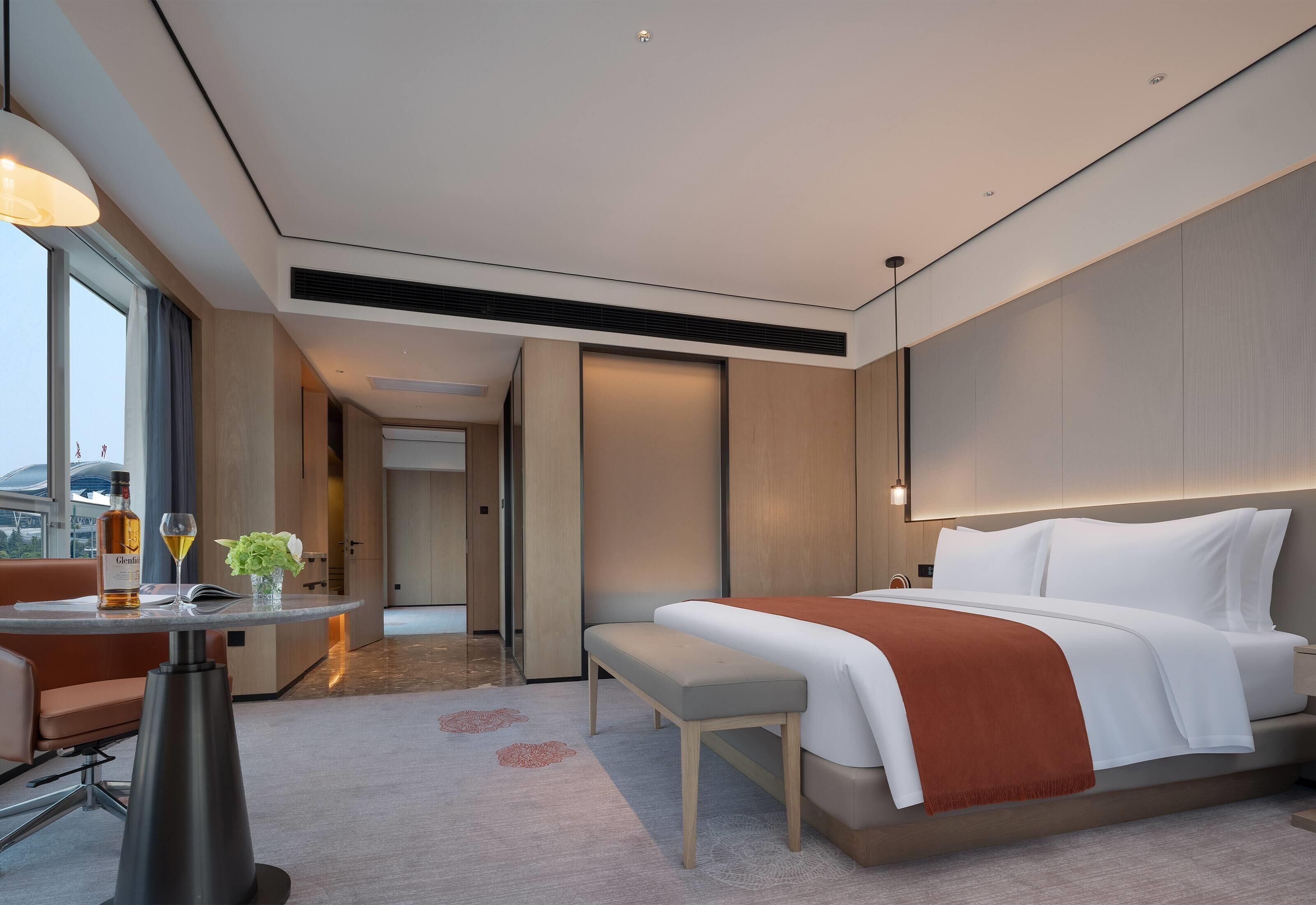 Suite, 1 King Bed, Non Smoking