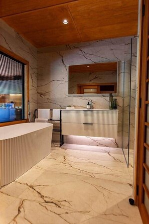 Bathroom - The Miners Retreat, Waiorongomai (Te Aroha West)