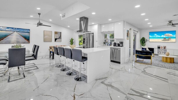 Interior - Amazing house with pool (Delray Beach)