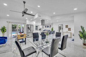 Dining - Amazing house with pool (Delray Beach)
