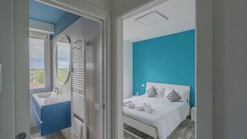 1 chambre, fer et planche à repasser, Wi-Fi, draps fournis