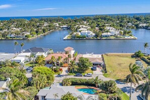 Exterior - Stunning Tropical Pool House Delray Near The Ocean (Delray Beach)