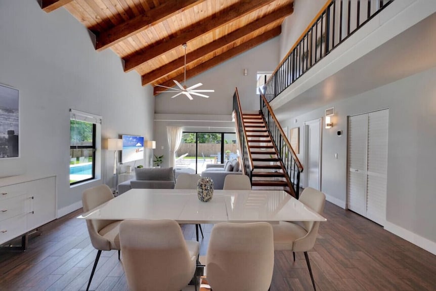 Wonderful Tropical Pool House Delray Near Ocean - Delray Beach, FL
