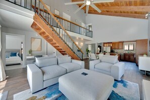 TV - Wonderful Tropical Pool House Delray Near Ocean (Delray Beach)