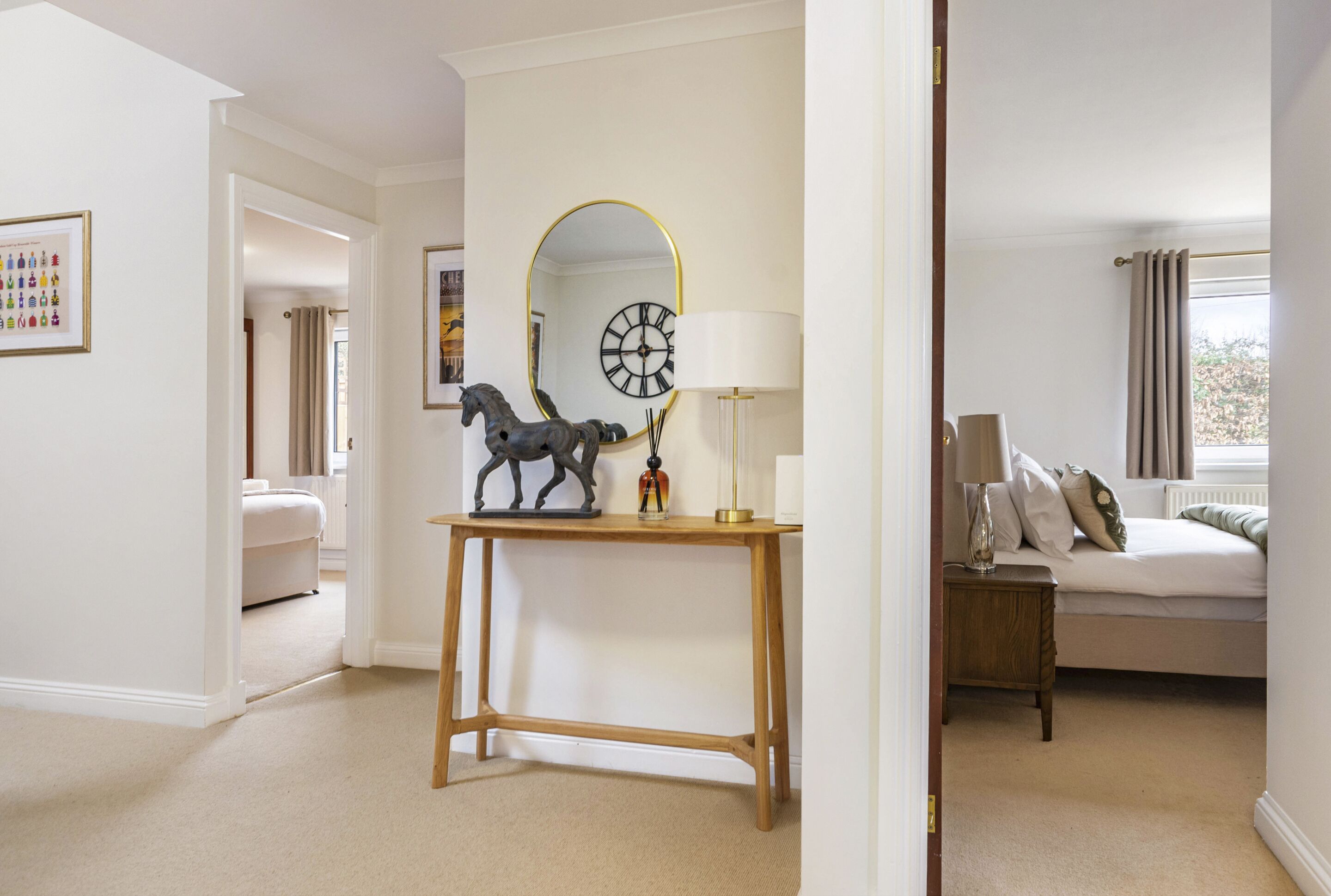 6 bedrooms, desk, iron/ironing board, WiFi (free)