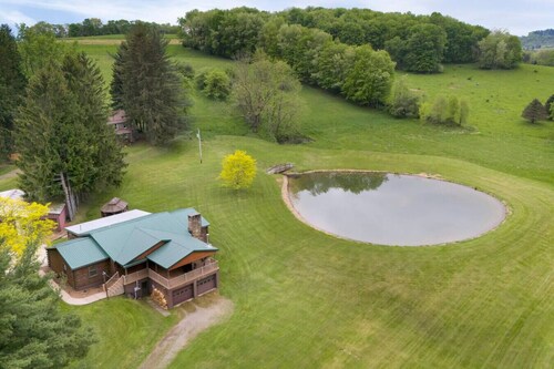 Charming Cabin w/ Hot Tub, Pool Table, and Fishing