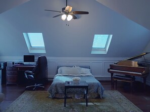 Strygejern/strygebræt, Wi-Fi, sengetøj