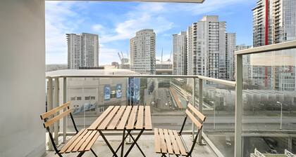 Prime Downtown Stay | Pool, Gym, Sauna | Free Parking