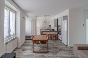 Interior - Suite in two-room apartment in downtown Bergamo [BGY-10 Airport]] (Bergamo)