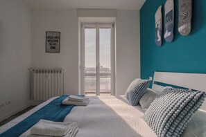 1 habitación, tabla de planchar con plancha, cuna de viaje y wifi 