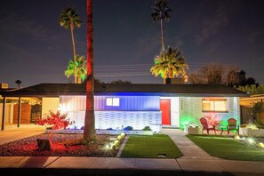 Exterior - Old Town Oasis: Heated Pool-Golf-Games-FirePit Table-BBQ-YoutubeTv (Scottsdale)