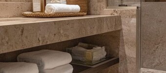BRAVA HOTEL