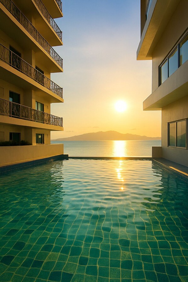 Pool - Cozy and Spacious 1BR near Okada, Solaire, Airport (Parañaque)