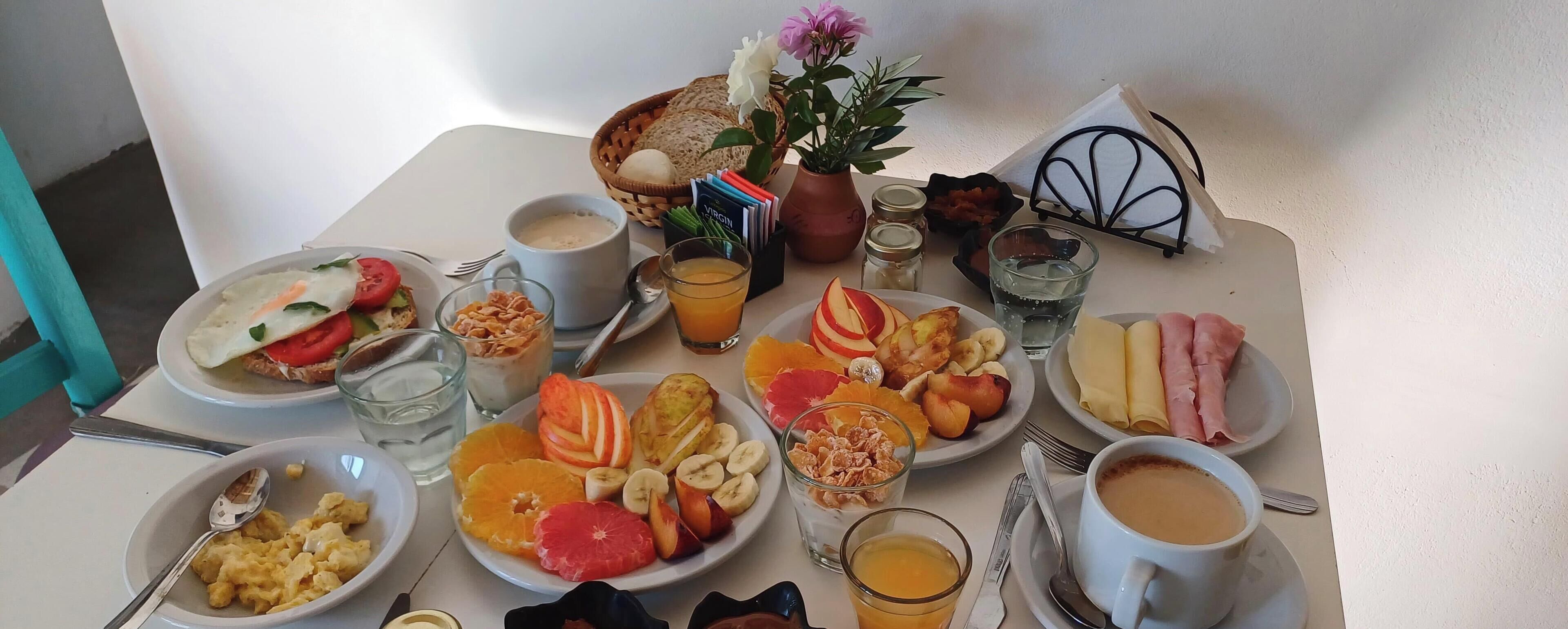 Desayuno continental incluido todos los días 