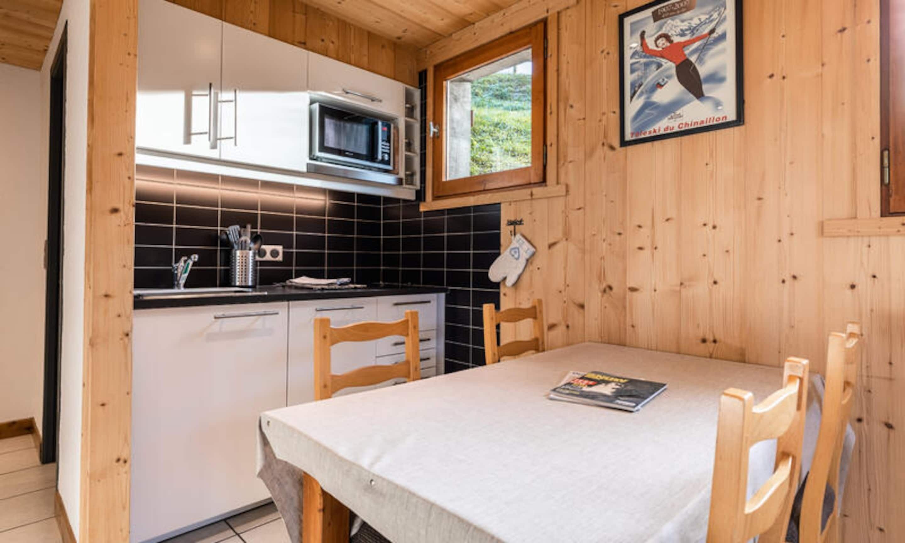 Fridge, microwave, dishwasher, coffee/tea maker