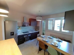 Micro-ondes, four, plaque de cuisson, lave-vaisselle