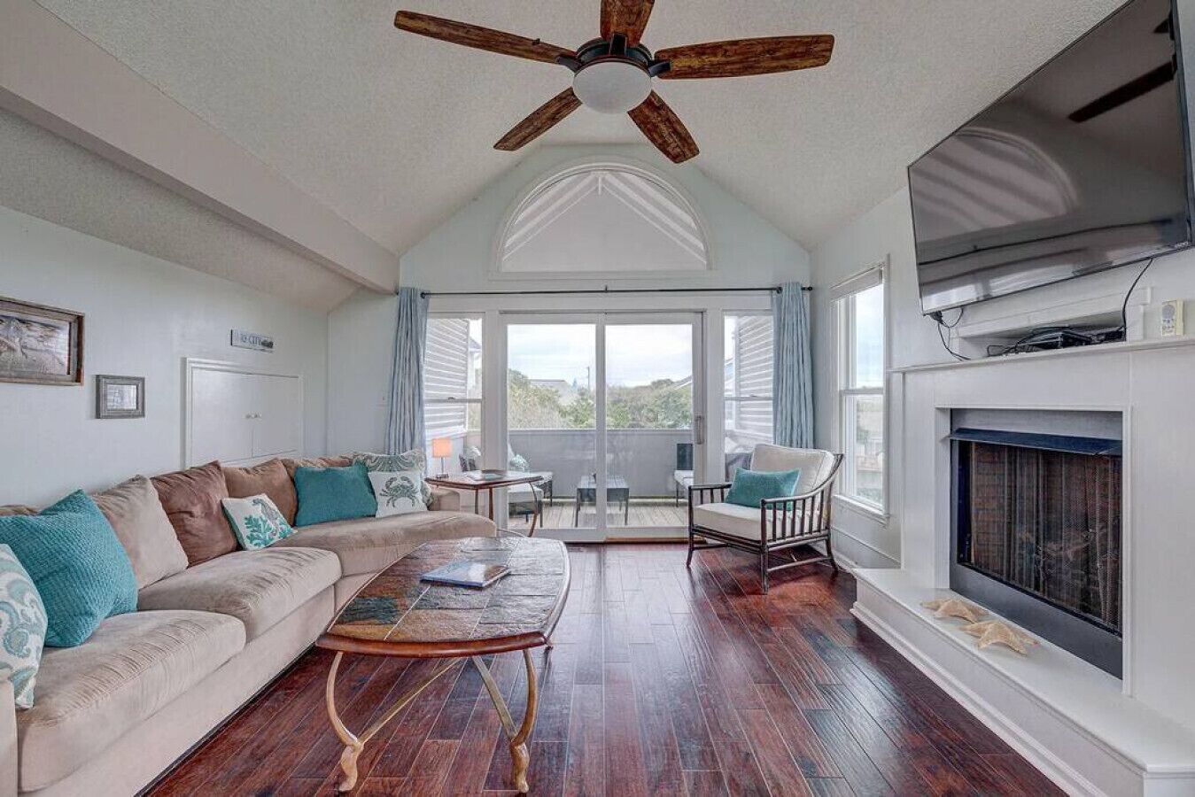 スマートテレビ、暖炉