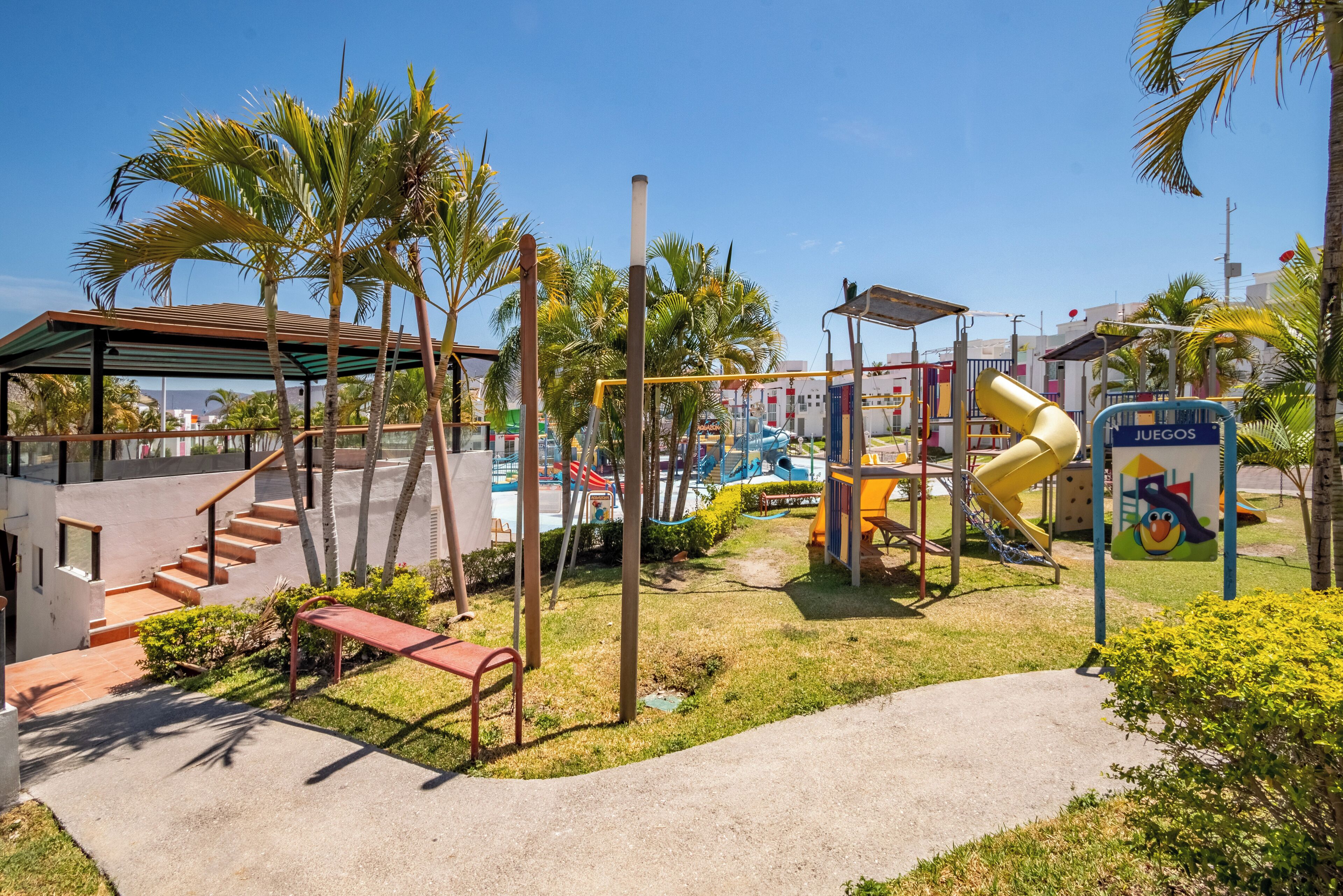 Children’s play area – outdoor