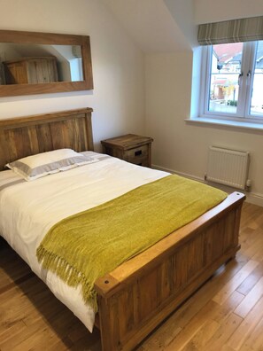 Ferienhaus, 2 Schlafzimmer, Terrasse, Gartenblick