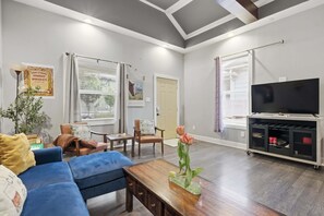 Smart TV - Caldwell Derby Den Home (Louisville)