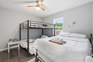 3 Schlafzimmer, Bügeleisen/Bügelbrett, kostenloses WLAN, Bettwäsche