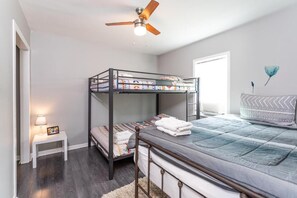 3 bedrooms, iron/ironing board, free WiFi, bed sheets