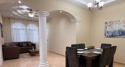 Spacious 3-bedroom apartment in fantastic San Pedro Sula with AC