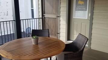 Suíte superluxo | Opções para refeição ao ar livre