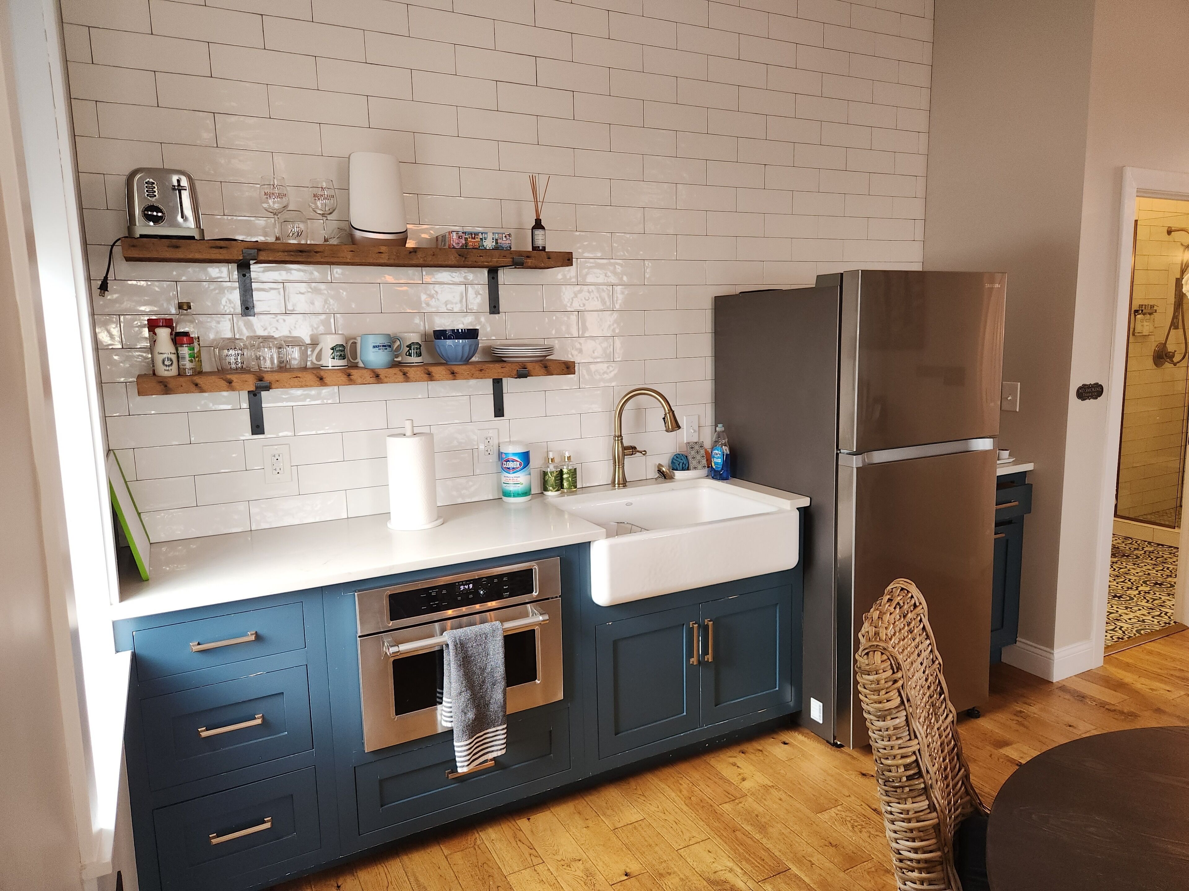 Luxury Studio, River View | Private kitchen