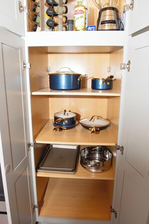 Interior - Fantastic 2BR • King Bed • Pool Table • Free WIFI in charming Montgomery (Montgomery)